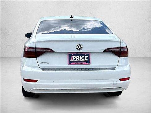 Used 2019 Volkswagen Jetta S w/ Driver Assistance Package FWD image 4