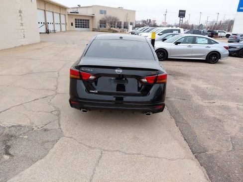 New 2025 Nissan Altima 2.5 SR w/ SR Premium Package FWD image 5