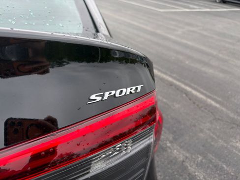 Used 2024 Honda Civic Sport image 28