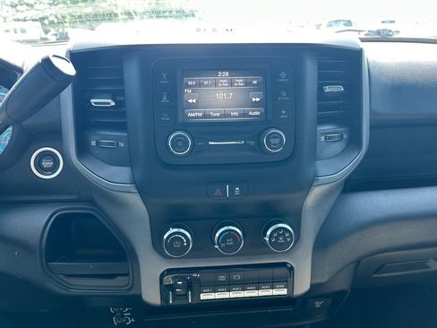 Used 2023 RAM 2500 Tradesman w/ Chrome Appearance Group AWD/4WD image 18