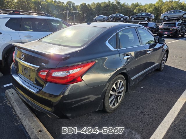Used 2017 Nissan Altima 2.5 SV w/ Convenience Package FWD image 3