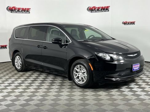 New 2026 Chrysler Voyager LX image 2