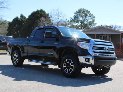Used 2016 Toyota Tundra SR5 w/ TRD Off Road Package image 3