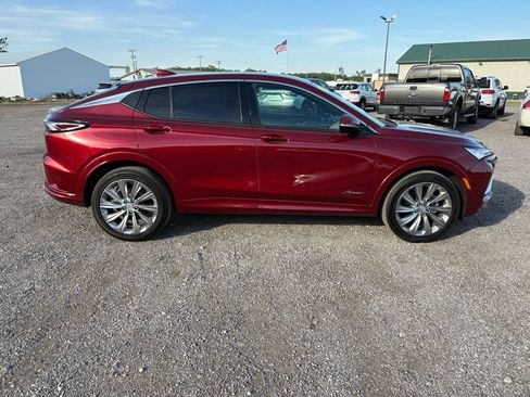Used 2024 Buick Envista Avenir FWD image 2