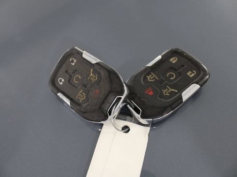 Used 2016 GMC Yukon SLT AWD/4WD image 13