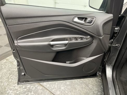 Certified 2018 Ford Escape Titanium w/ Ford Safe & Smart Package image 9