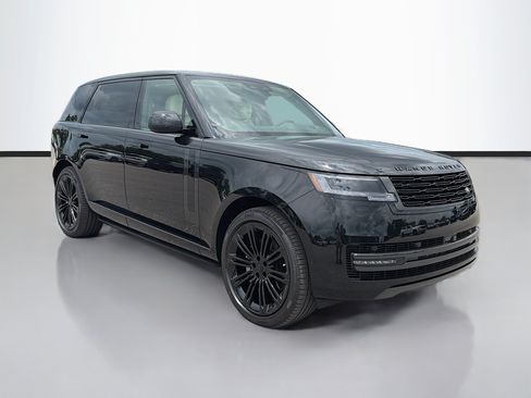 New 2026 Land Rover Range Rover Long Wheelbase SE AWD/4WD image 7