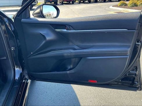 Used 2023 Toyota Camry SE image 24