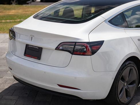 Used 2020 Tesla Model 3 Long Range AWD/4WD image 14