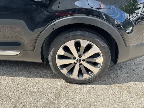 Used 2022 Kia Telluride EX w/ EX Premium Package image 7