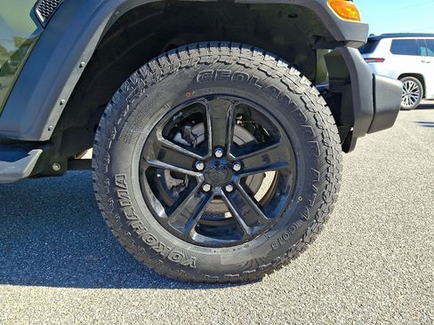 Used 2021 Jeep Wrangler Unlimited Sport w/ Cold Weather Group image 9