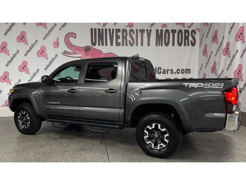 Used 2019 Toyota Tacoma TRD Off-Road image 14