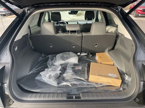 New 2026 Hyundai Ioniq 5 SEL image 11