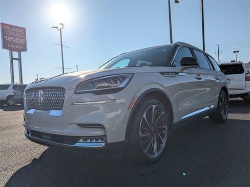 Used 2021 Lincoln Aviator Reserve w/ Equipment Group 201A image 8