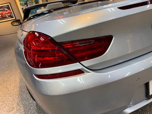 Used 2014 BMW M6 Convertible image 24