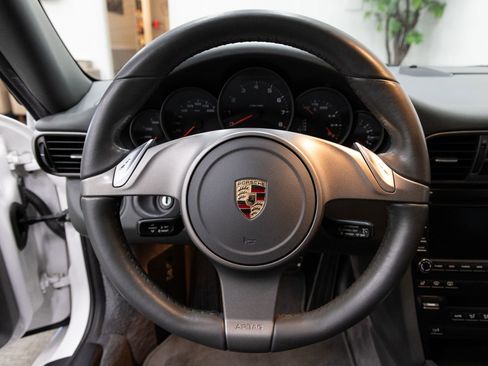 Used 2009 Porsche 911 GT3 RS image 16
