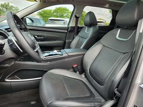 Certified 2023 Hyundai Tucson Limited AWD/4WD image 10
