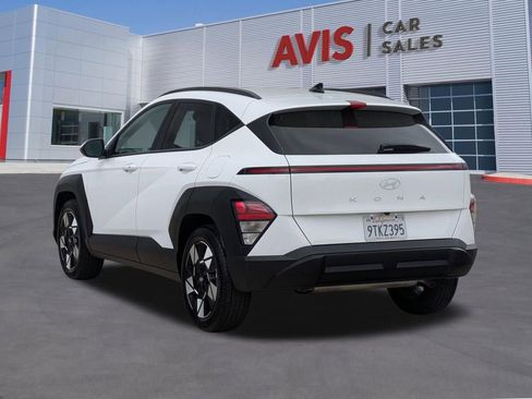 Used 2025 Hyundai Kona SEL FWD image 9