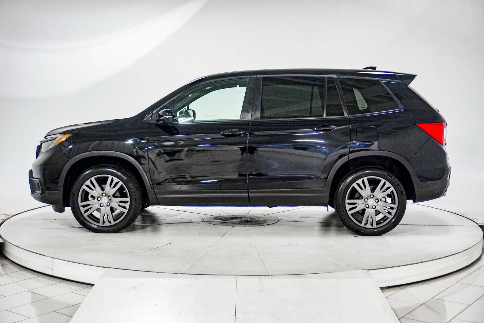 Used 2021 Honda Passport EX-L image 5