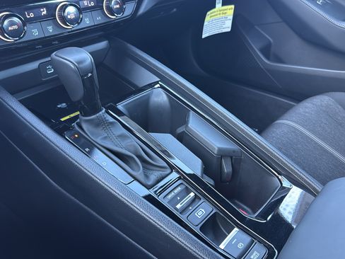 Used 2025 Honda Accord Sport image 4