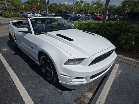 Used 2014 Ford Mustang GT Premium w/ Equipment Group 402A RWD image 1