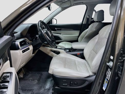 Used 2022 Kia Telluride SX w/ SX Prestige Package AWD/4WD image 22
