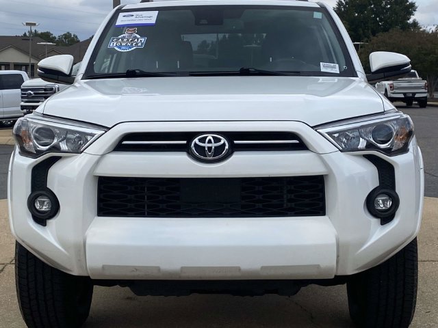 Used 2022 Toyota 4Runner SR5 Premium w/ Moonroof Package AWD/4WD image 7