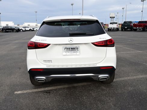 Used 2022 Mercedes-Benz GLA 250 4MATIC image 7