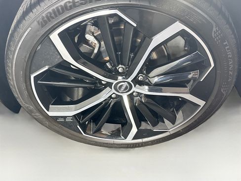 Used 2024 Nissan Altima 2.5 SR FWD image 11