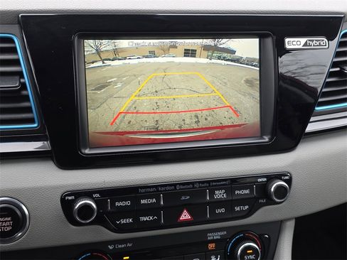 Used 2018 Kia Niro Touring image 31