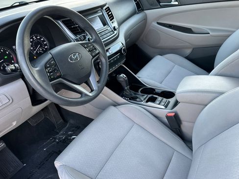 Used 2017 Hyundai Tucson SE image 9