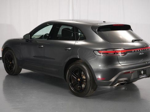 Used 2022 Porsche Macan AWD/4WD image 15