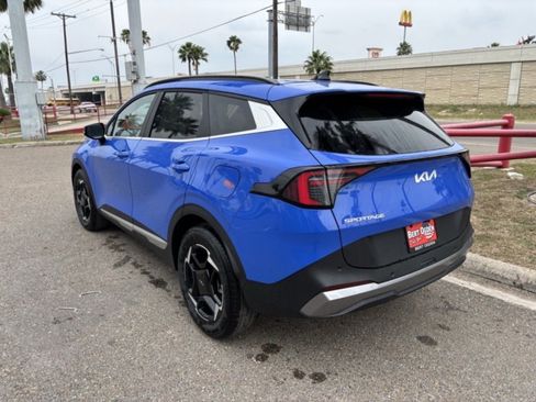 New 2026 Kia Sportage EX image 4