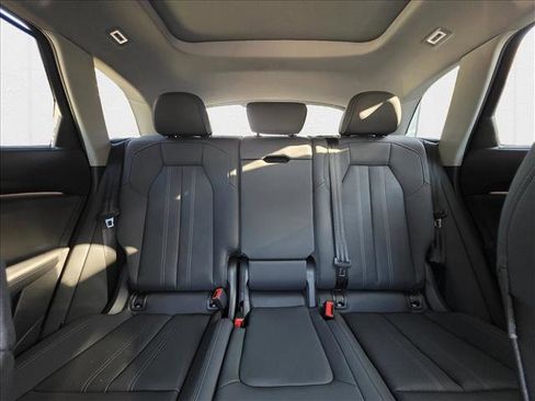 New 2025 Audi Q5 Premium Plus image 17