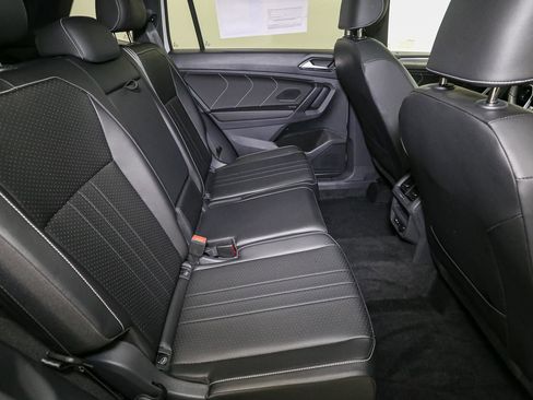 Certified 2024 Volkswagen Tiguan SE R-Line AWD/4WD image 26