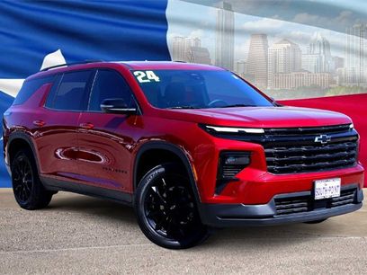 Used 2024 Chevrolet Traverse LT w/ Midnight/Sport Edition