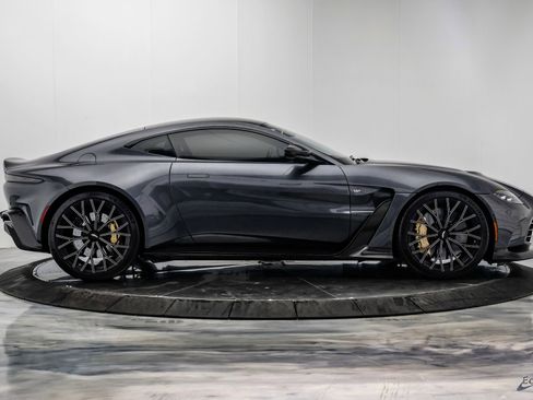Used 2023 Aston Martin V12 Vantage RWD image 24
