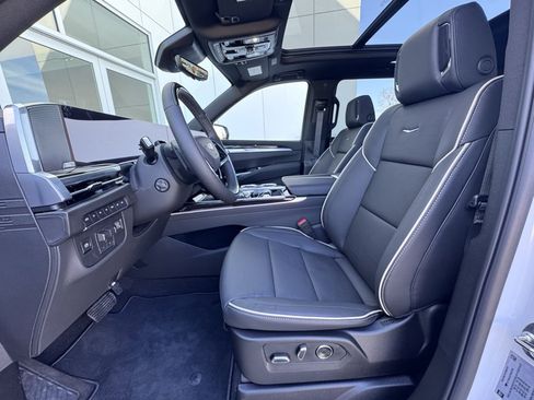 New 2026 Cadillac Escalade ESV Luxury w/ LPO, Radiant Package image 10