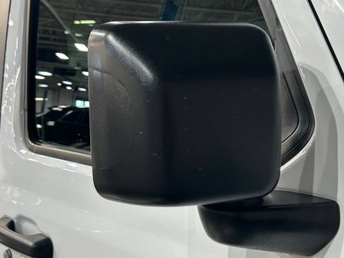 Used 2019 Jeep Wrangler Sport AWD/4WD image 12