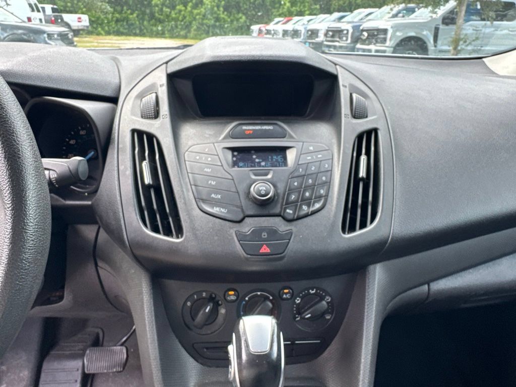 Used 2015 Ford Transit Connect XL FWD image 12