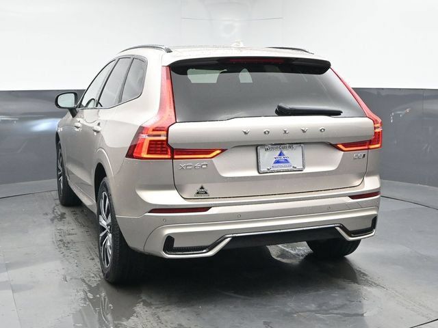 Used 2024 Volvo XC60 B5 Core w/ Climate Package AWD/4WD image 7