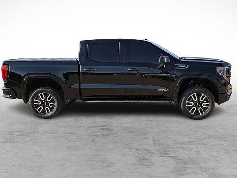 Used 2025 GMC Sierra 1500 AT4 w/ AT4 Premium Package AWD/4WD image 12