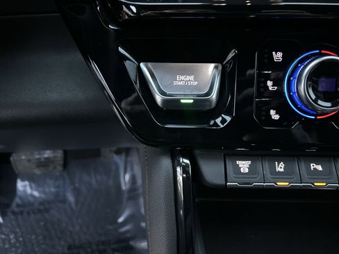 Certified 2025 GMC Sierra 3500 AT4 w/ AT4 Premium Plus Package image 18