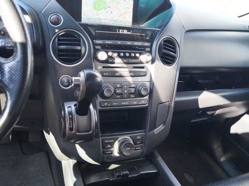 Used 2015 Honda Pilot Touring image 23