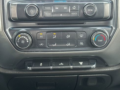 Used 2018 Chevrolet Silverado 2500 LT image 20