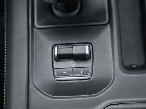 Used 2024 GMC Sierra 1500 Denali Ultimate image 31