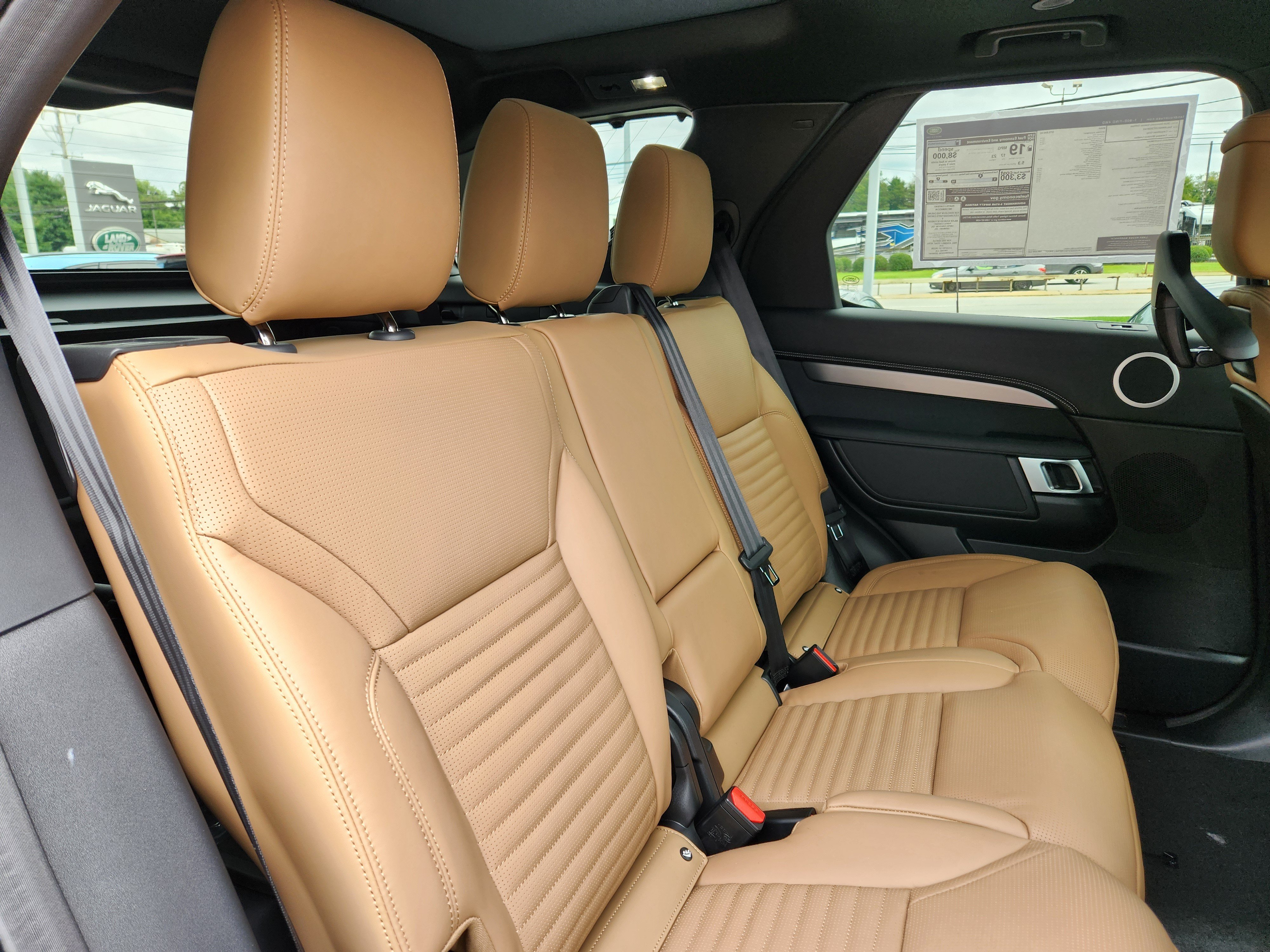 New 2026 Land Rover Discovery Limited Edition AWD/4WD image 11