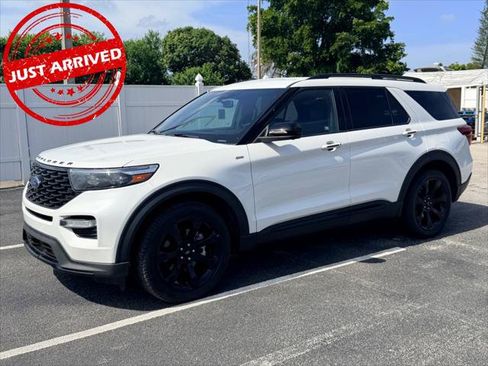 Used 2023 Ford Explorer ST-Line w/ Class IV Trailer Tow Package RWD image 2