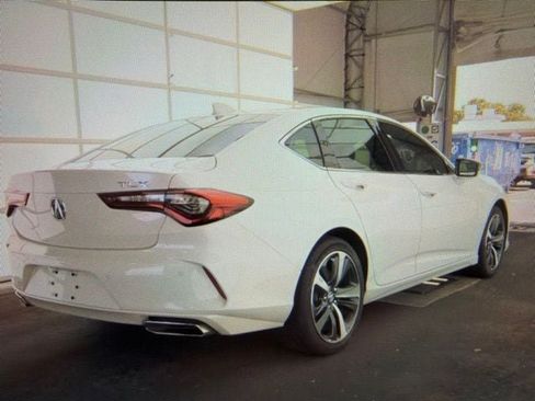 Used 2024 Acura TLX w/ Technology Package FWD image 4