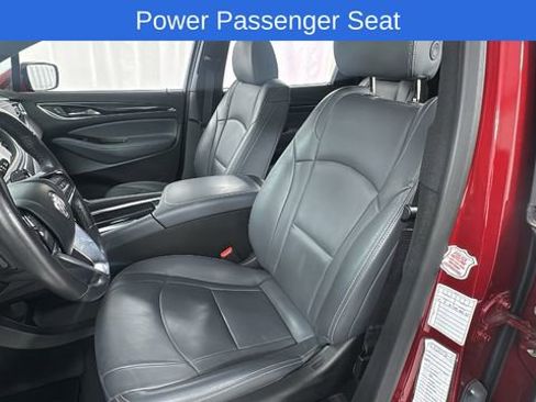 Used 2024 Buick Enclave Premium AWD/4WD image 10